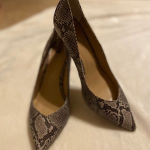 Banana Republic Snake Print Pumps